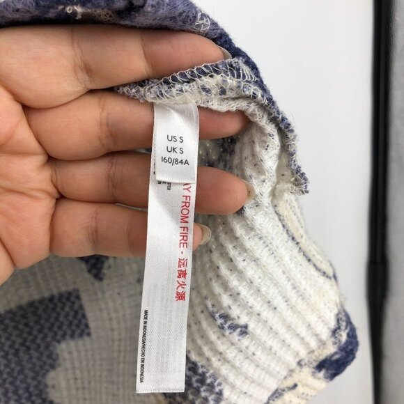 Urban Outfitters Out From Under  Blue & White Lace-Up Knit Henley Top size S - Picture 9 of 13